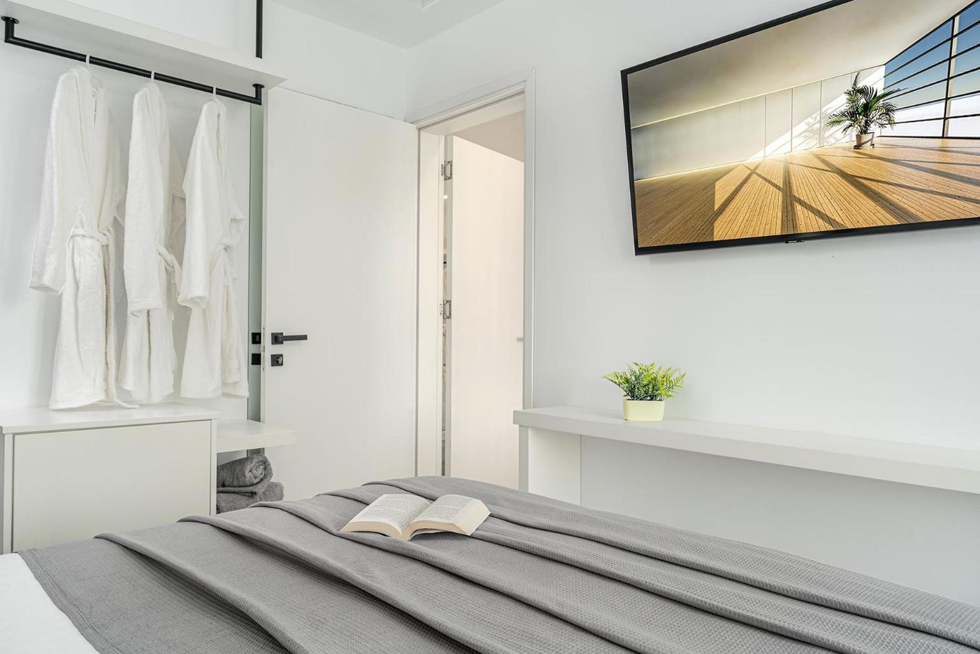 קרי Myzith Luxury Suites מראה חיצוני תמונה