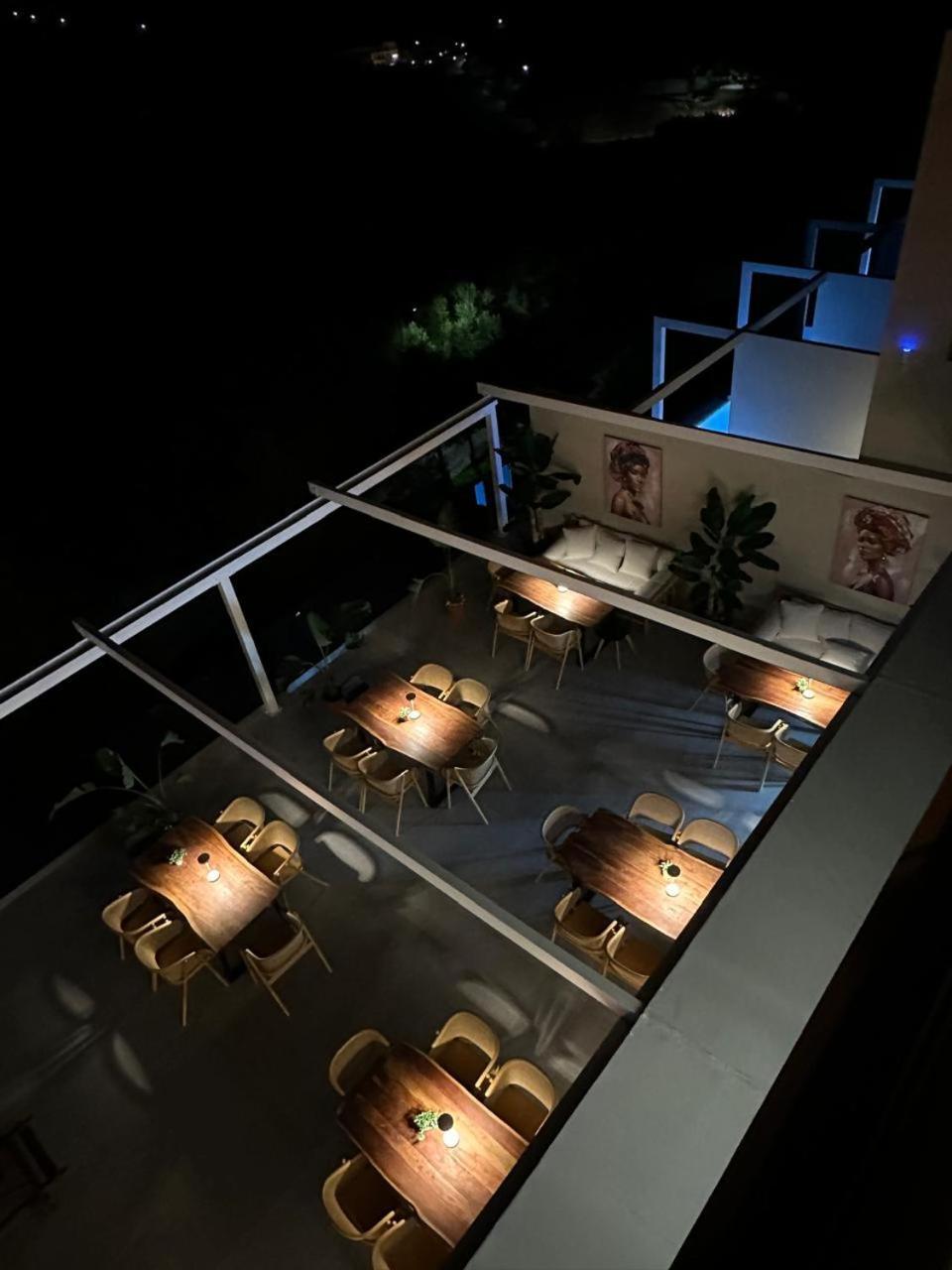קרי Myzith Luxury Suites מראה חיצוני תמונה