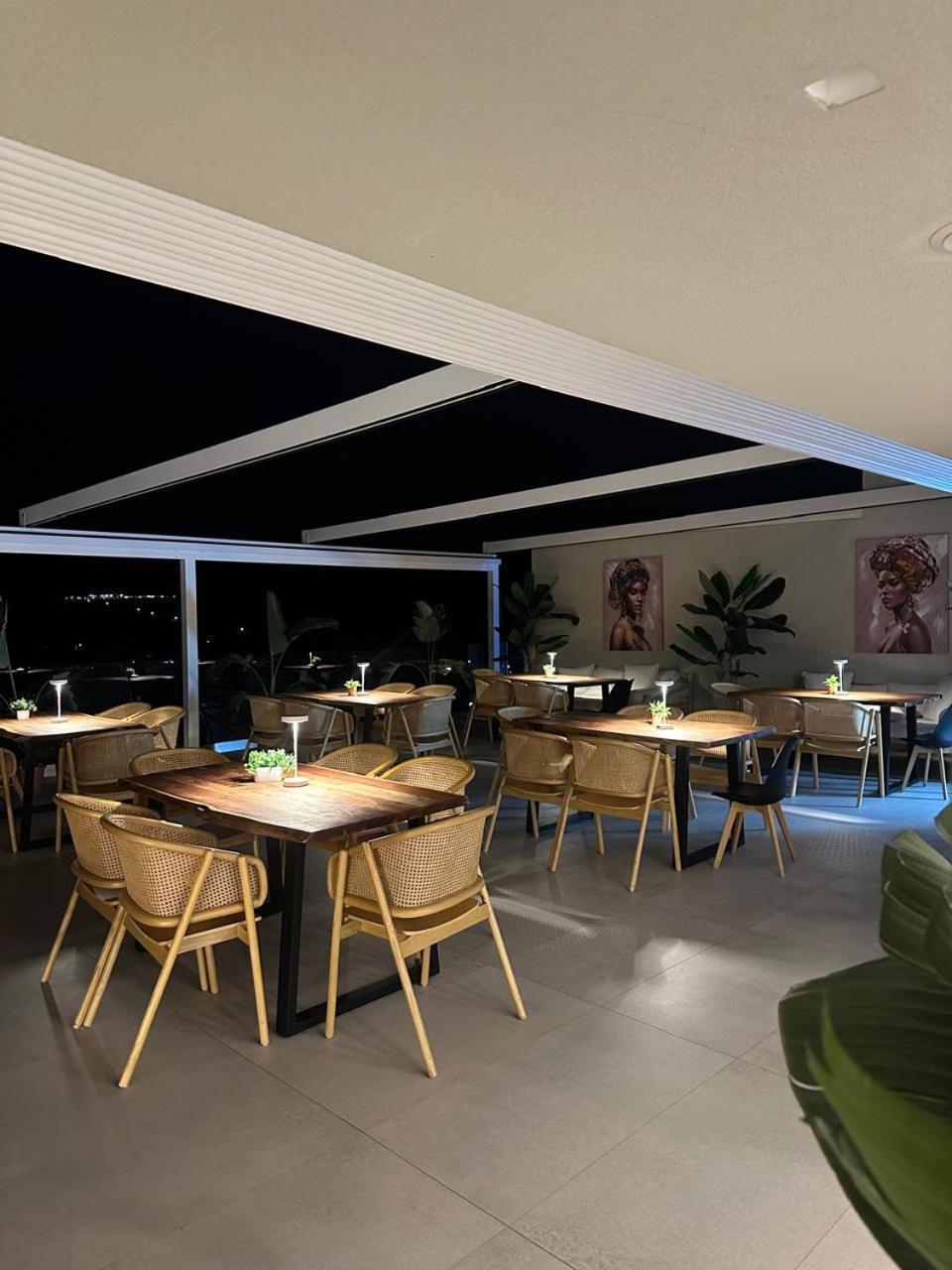 קרי Myzith Luxury Suites מראה חיצוני תמונה