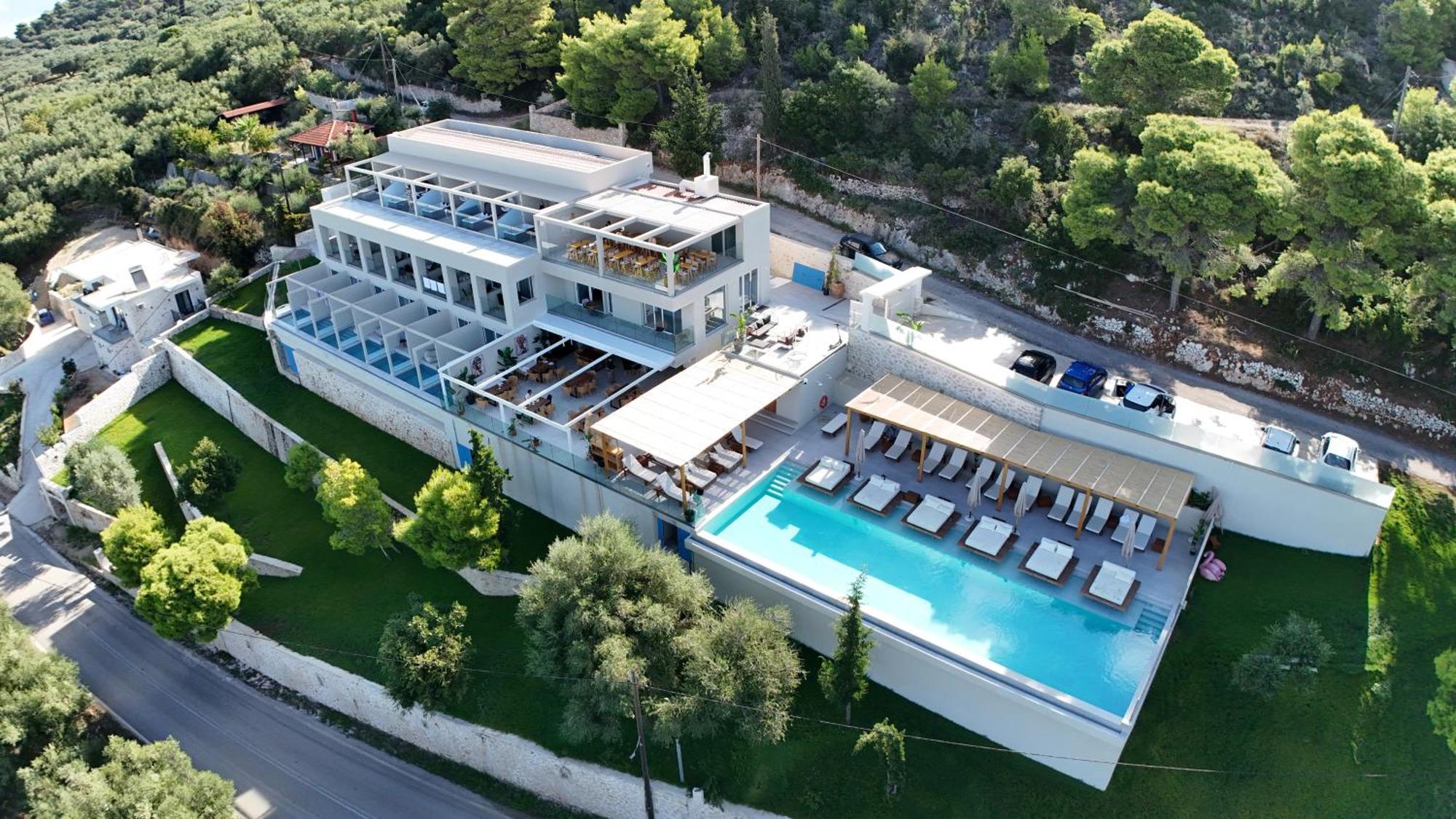 קרי Myzith Luxury Suites מראה חיצוני תמונה