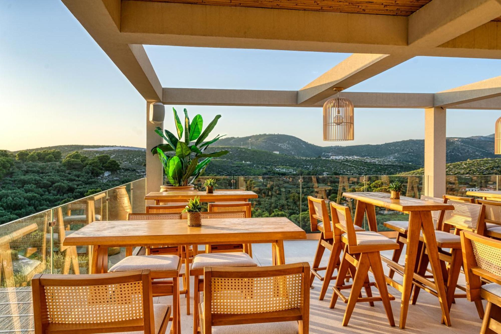 קרי Myzith Luxury Suites מראה חיצוני תמונה