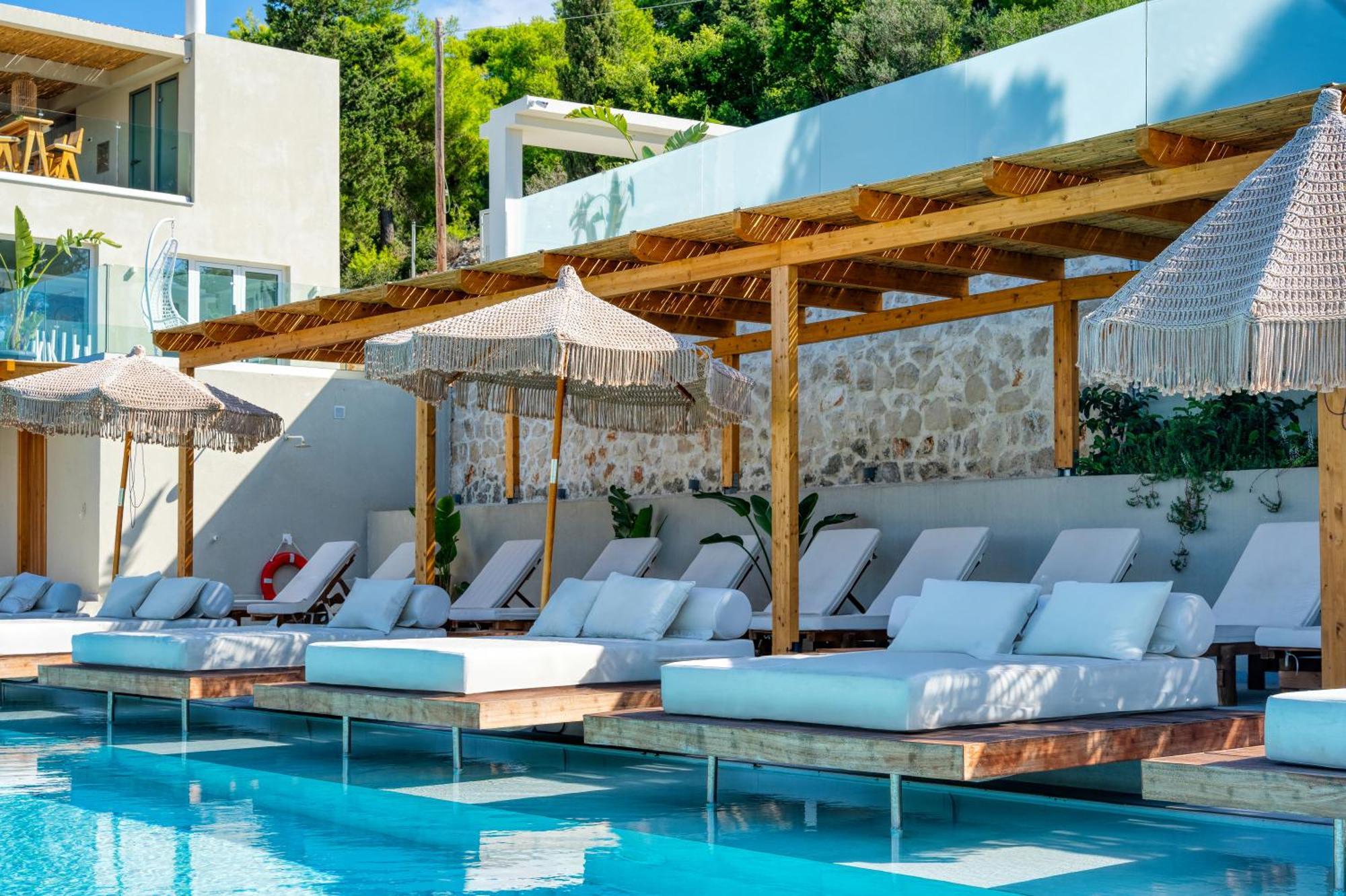 קרי Myzith Luxury Suites מראה חיצוני תמונה
