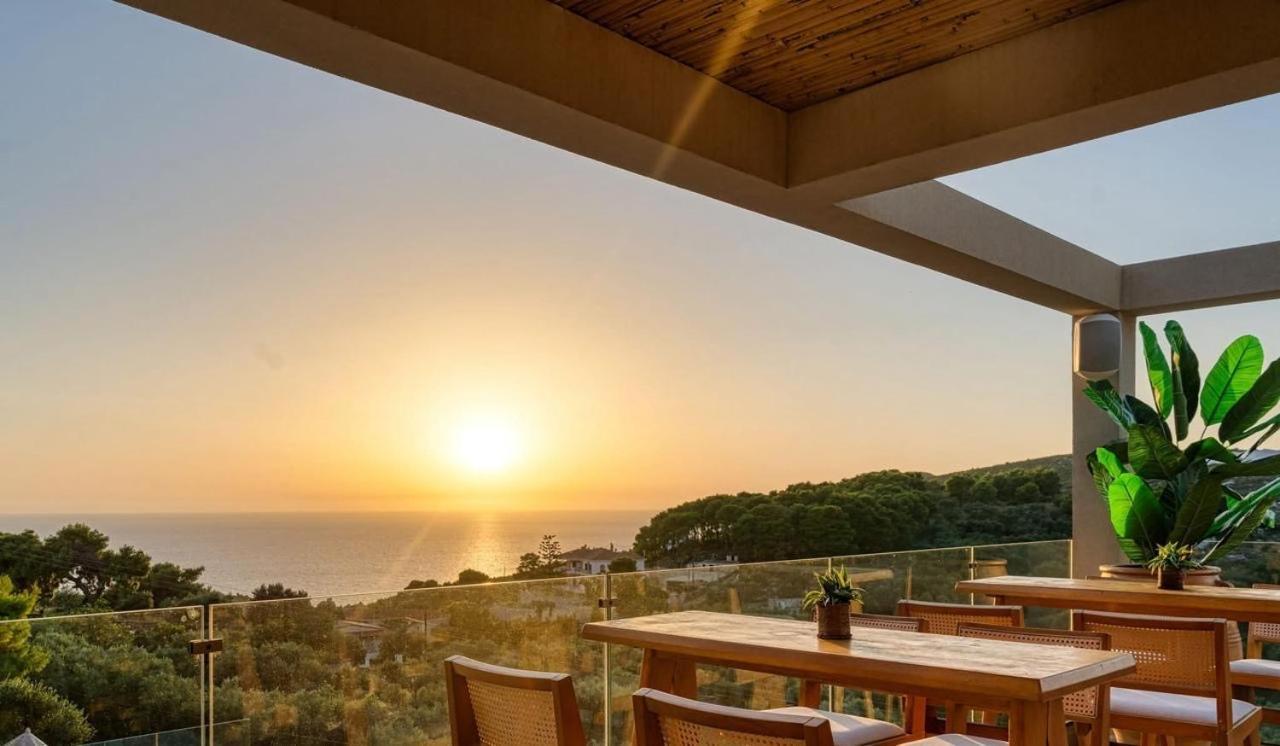 קרי Myzith Luxury Suites מראה חיצוני תמונה