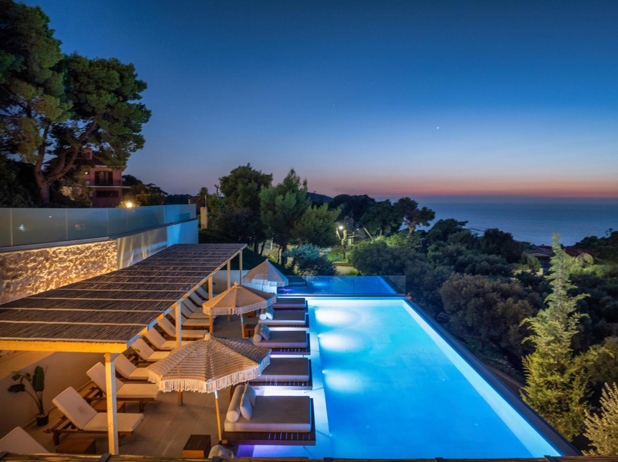 קרי Myzith Luxury Suites מראה חיצוני תמונה